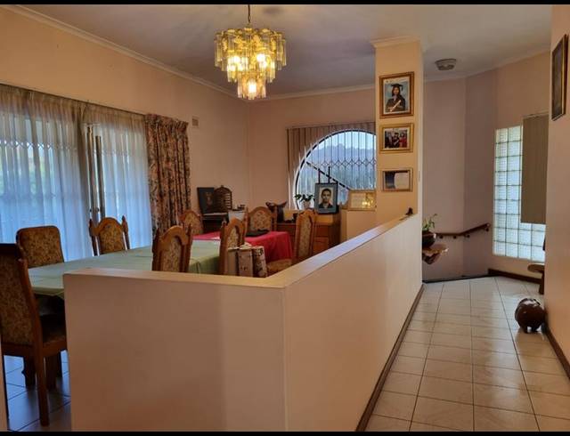 4 BEDROOM HOUSE FOR SALE IN REGENCY PARK